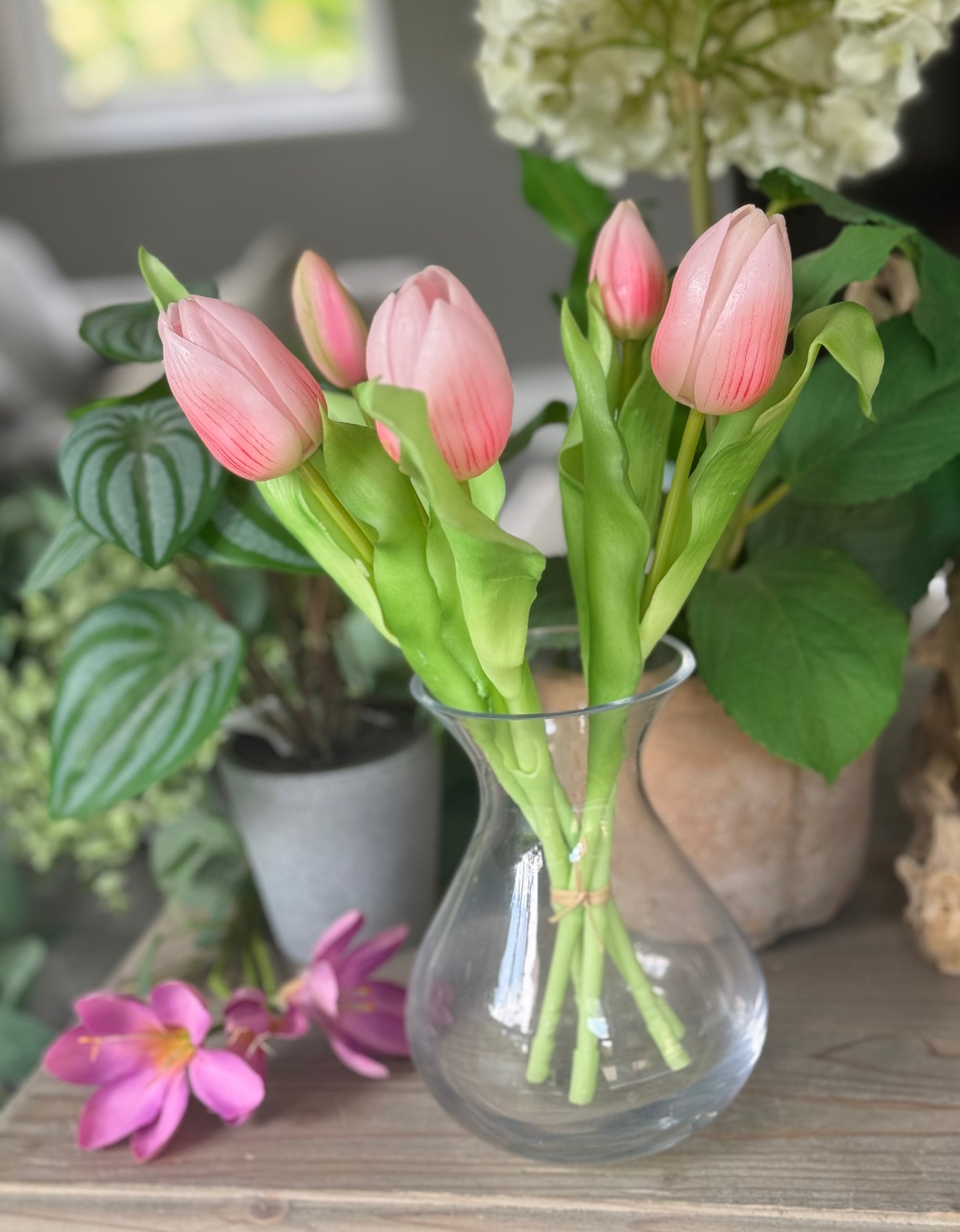 Pink Tulip Bunch - 5 stems per bunch