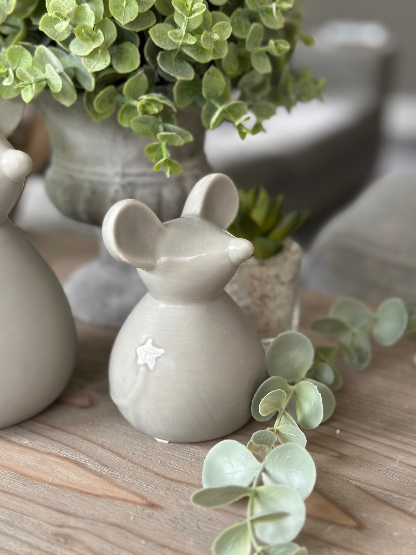 Grey Ceramic Mouse; Available in 2 sizes.
