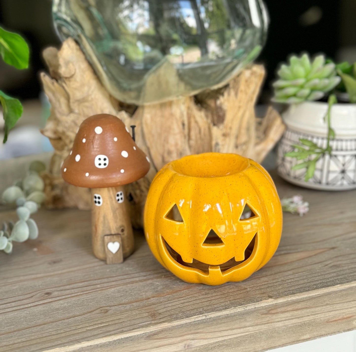 Cut Out Pumpkin Wax Melt/Oil Burner - 2 Colour Options
