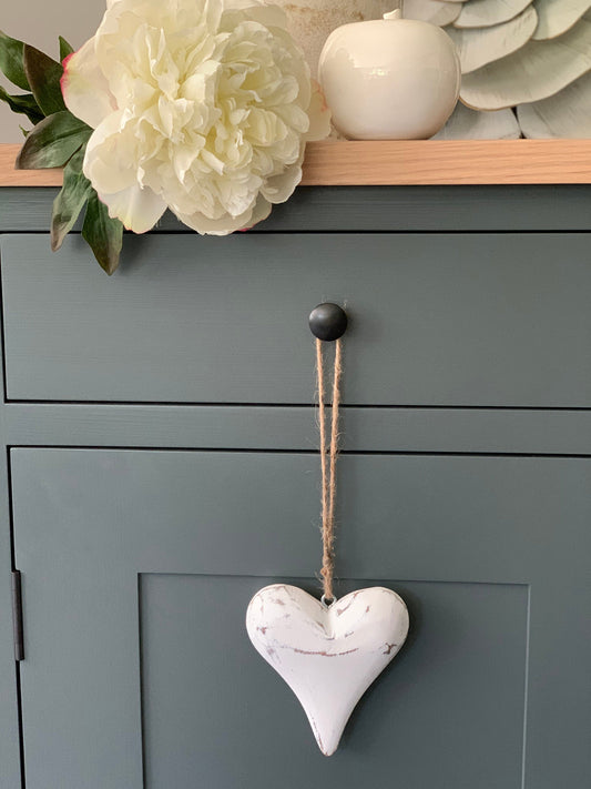 Vintage Solid Wood Heart - White
