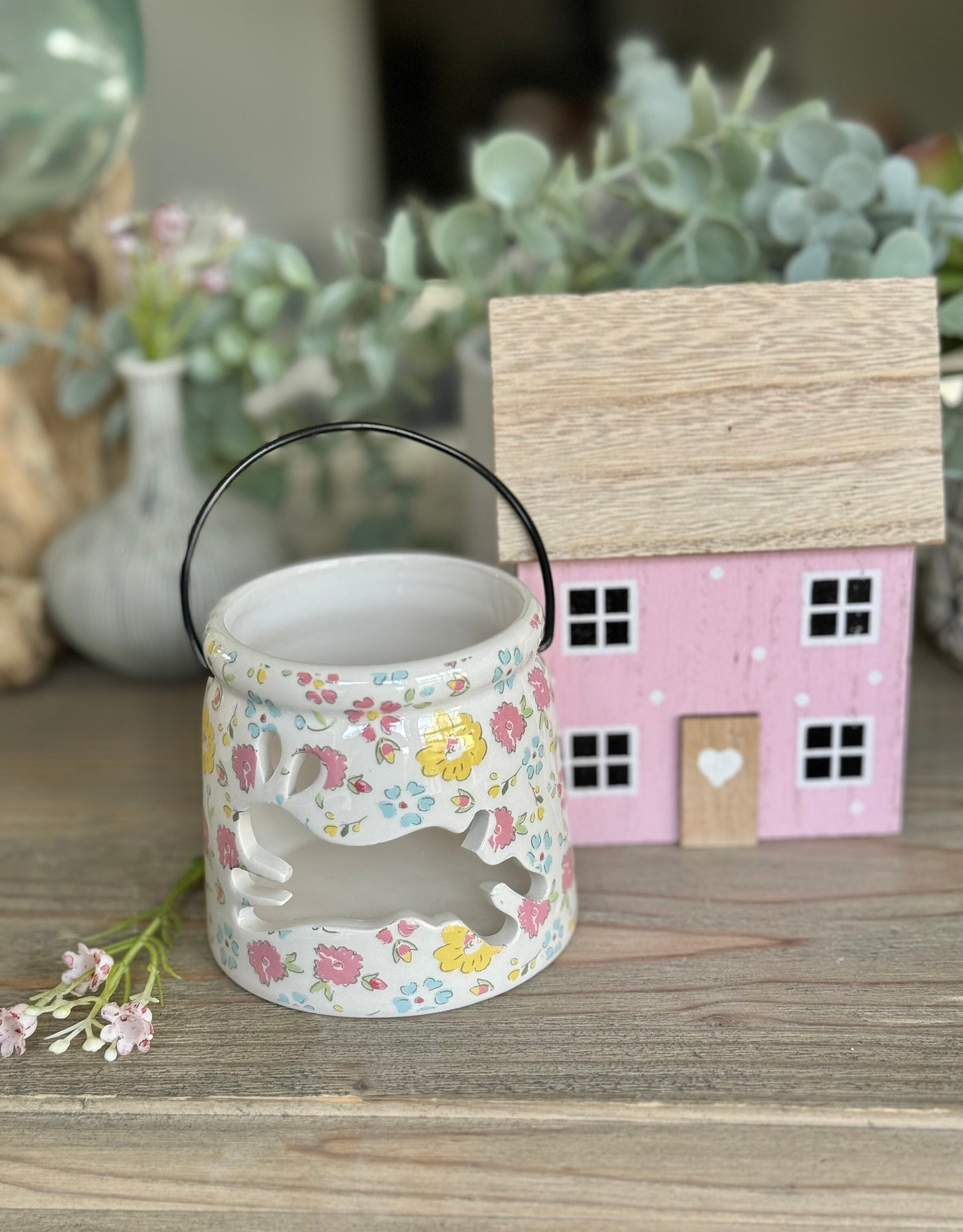 Floral Ceramic Tealight Holder with Bunny Cut Out - Available in 2 Designs