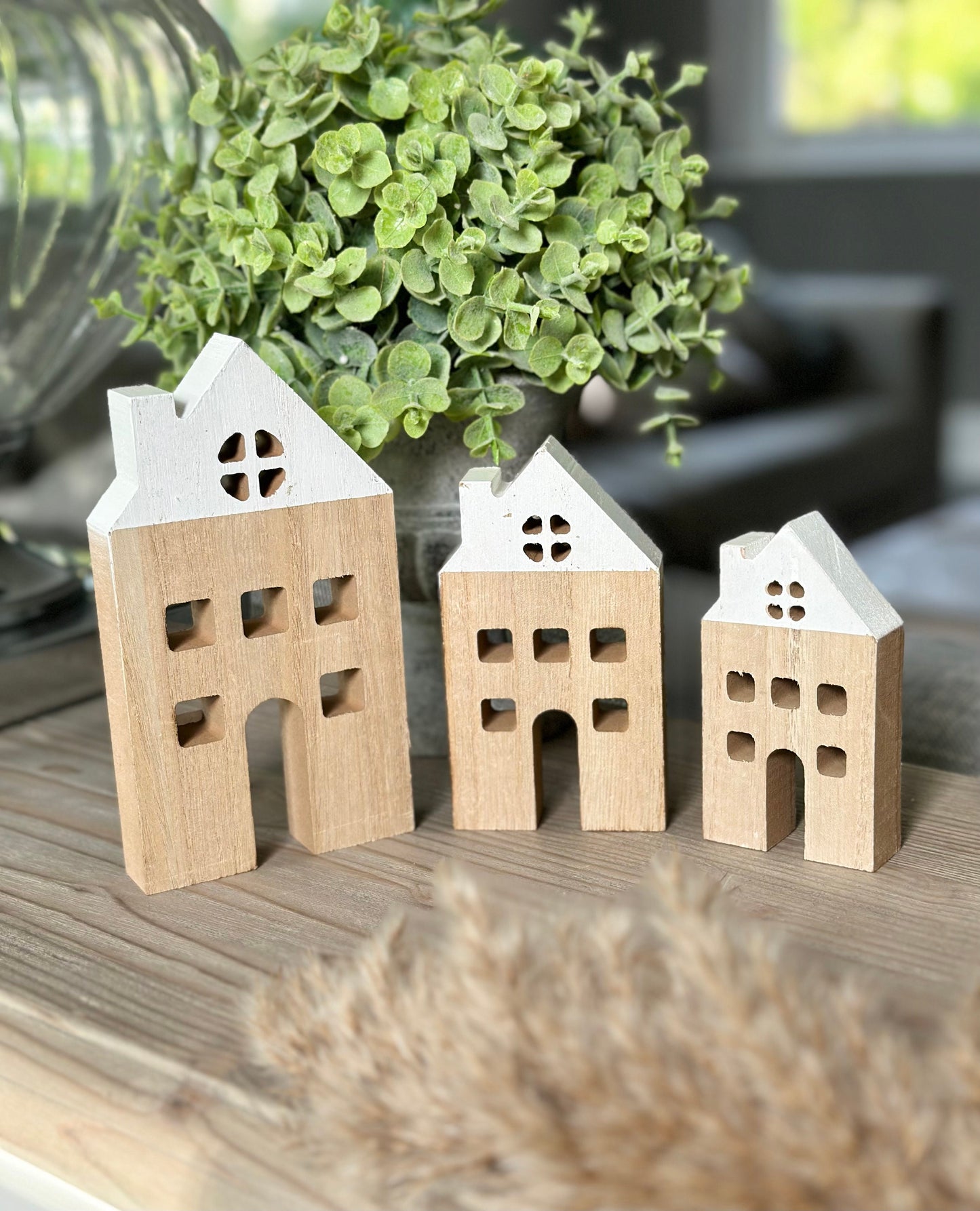 Set of 3 Wooden Houses with white Roofs